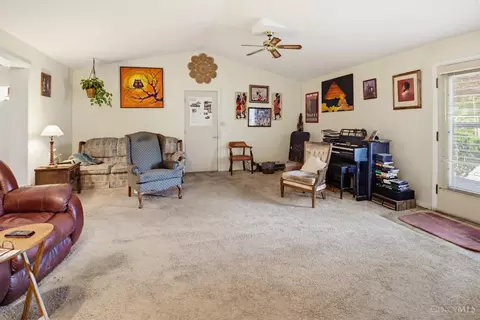 Living - 911 Lakeside Dr, Cincinnati, OH 45231 photo 5 of 7
