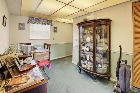 Dining - 911 Lakeside Dr, Cincinnati, OH 45231 photo 2 of 2