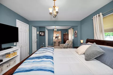 Bedroom - 4357 Yakima Ct, Cincinnati, OH 45236 photo 2 of 4
