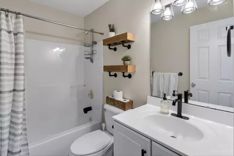 Bath - 170 Palisades Pointe, Cincinnati, OH 45238 photo 5 of 6