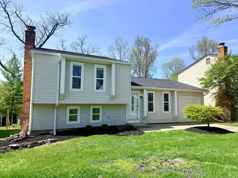 821 Allenwood Ct, Cincinnati, OH 45238