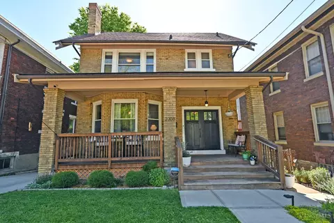 2208 St James Ave, Cincinnati, OH 45206