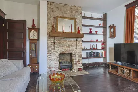 Living - 1915 Fork Rd, Cincinnati, OH 45223 photo 4 of 4
