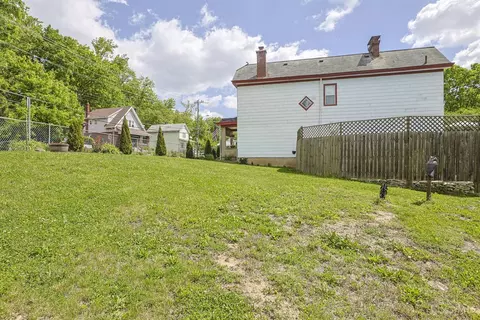Exterior - 1915 Fork Rd, Cincinnati, OH 45223 photo 9 of 13