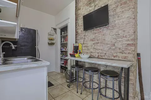 Kitchen - 1915 Fork Rd, Cincinnati, OH 45223 photo 3 of 3