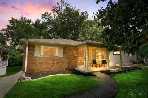 3318 Stevie Ln, Cincinnati, OH 45239