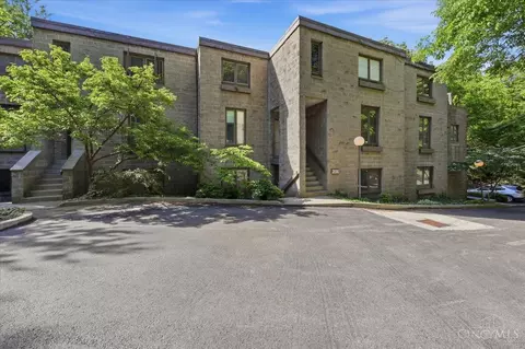 2138 Ohio Ave, Cincinnati, OH 45219