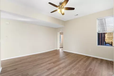 Living - 422 Clark St, Cincinnati, OH 45203 photo 3 of 5