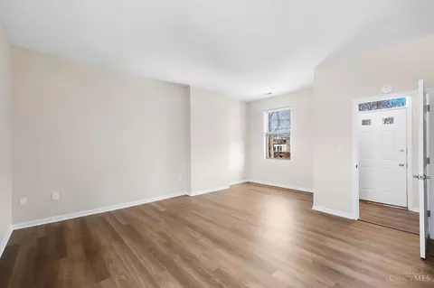 Living - 422 Clark St, Cincinnati, OH 45203 photo 5 of 5