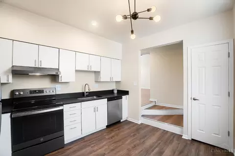 Kitchen - 422 Clark St, Cincinnati, OH 45203 photo 2 of 4