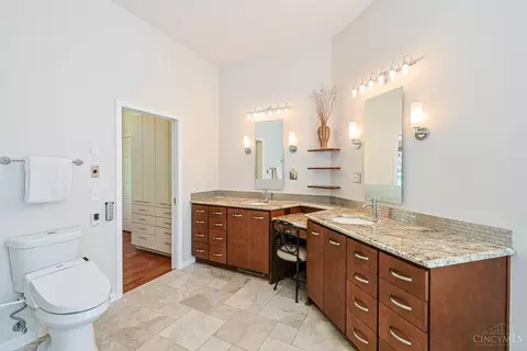 Bath - 10375 Carriage Trl, Cincinnati, OH 45242 photo 3 of 10