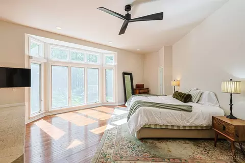 Bedroom - 10375 Carriage Trl, Cincinnati, OH 45242 photo 1 of 7