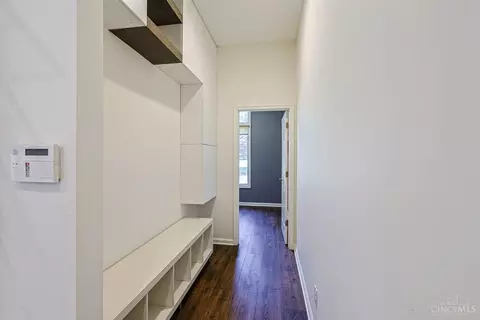 Entry Way - 10375 Carriage Trl, Cincinnati, OH 45242 photo 3 of 3