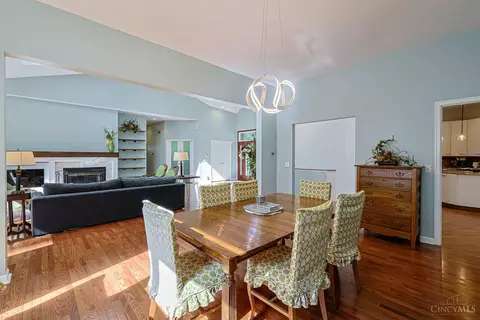 Dining - 10375 Carriage Trl, Cincinnati, OH 45242 photo 3 of 5
