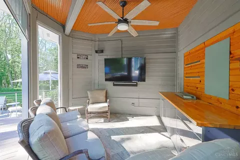 Exterior - 10375 Carriage Trl, Cincinnati, OH 45242 photo 4 of 18