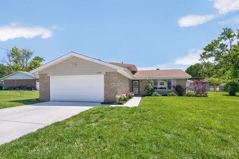 5720 Lake Huron Dr, Fairfield, OH 45014