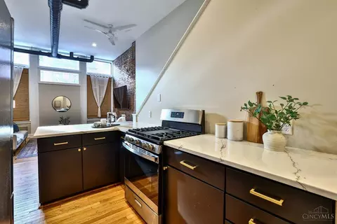Kitchen - 112 Thirteenth St, Cincinnati, OH 45202 photo 4 of 4