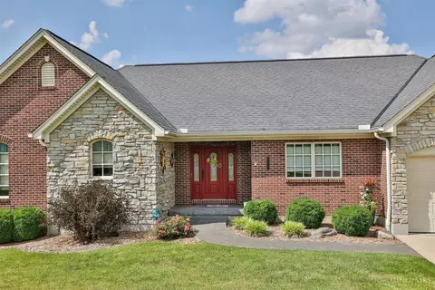Exterior - 5972 W Fork Rd, Cincinnati, OH 45247 photo 2 of 14