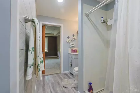 Bath - 5972 W Fork Rd, Cincinnati, OH 45247 photo 4 of 7