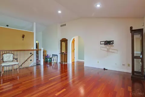 Living - 5972 W Fork Rd, Cincinnati, OH 45247 photo 2 of 6