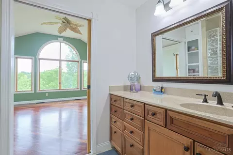 Bath - 5972 W Fork Rd, Cincinnati, OH 45247 photo 3 of 7