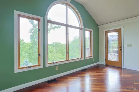 Living - 5972 W Fork Rd, Cincinnati, OH 45247 photo 6 of 6