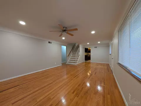 Living - 8829 Mockingbird Ln, Cincinnati, OH 45231 photo 1 of 3