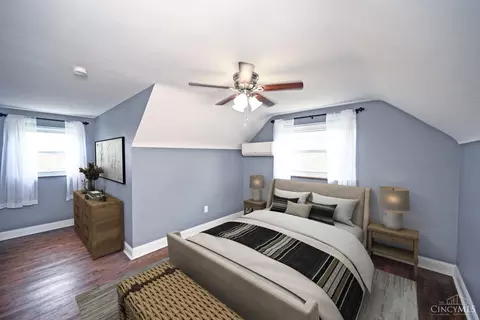 Bedroom - 10178 Zig Zag Rd, Blue Ash, OH 45242 photo 7 of 12