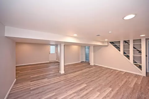 Living - 10178 Zig Zag Rd, Blue Ash, OH 45242 photo 7 of 7