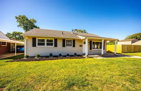 Exterior - 9 Cherokee Dr, Hamilton, OH 45013 photo 3 of 6