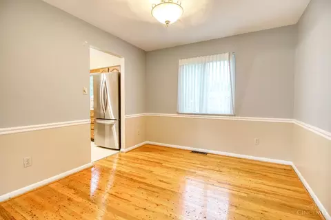 Dining - 1667 Clemson Cir, Cincinnati, OH 45255 photo 1 of 1