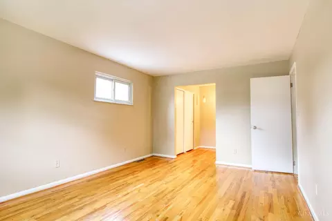 Bedroom - 1667 Clemson Cir, Cincinnati, OH 45255 photo 2 of 10