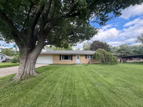 3770 Julie Dr, Franklin, OH 45005