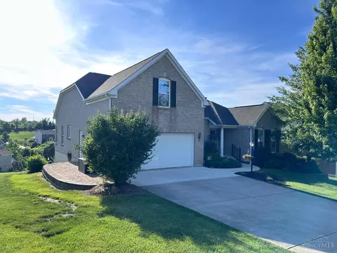 8629 Red Hawk Ct, Colerain Twp, OH 45251