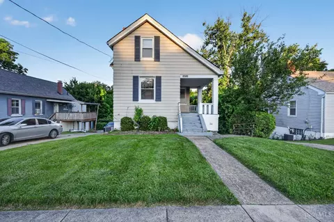 6586 Parrish Ave, North College Hill, OH 45237
