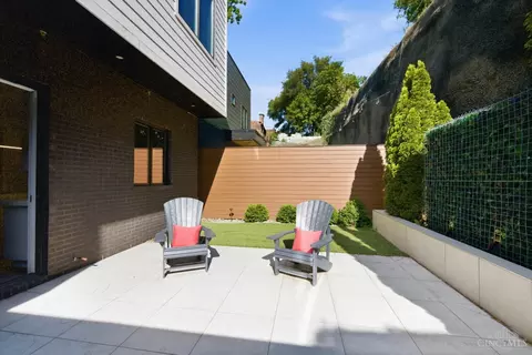 Exterior - 404 Baum St, Cincinnati, OH 45202 photo 3 of 8