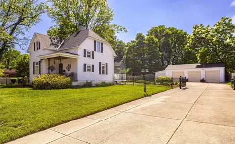 5307 Ebersole Ave, Cincinnati, OH 45226