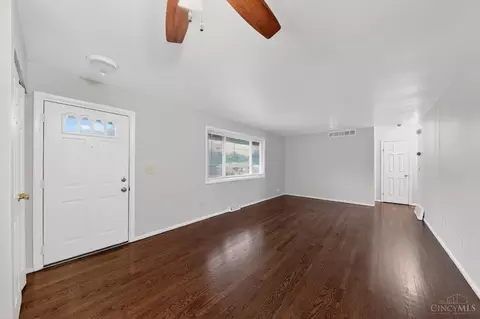 Living - 171 Brookhaven Ave, Woodlawn, OH 45215 photo 1 of 3