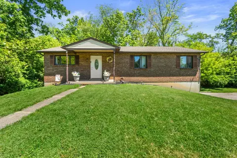 9406 Swigert Rd, Loveland, OH 45140