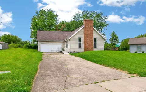 1113 Mohawk Dr, Lebanon, OH 45036