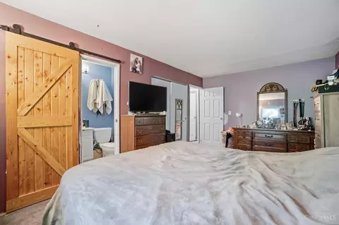 Bedroom - 9671 Wildbrook Ln, Cincinnati, OH 45231 photo 3 of 6