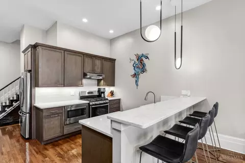Kitchen - 1008 Elm St, Cincinnati, OH 45202 photo 1 of 4