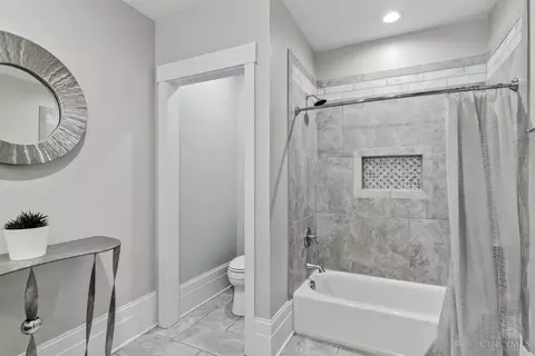 Bath - 1008 Elm St, Cincinnati, OH 45202 photo 3 of 3