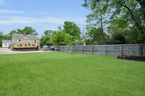Exterior - 8620 Pine Rd, Cincinnati, OH 45242 photo 7 of 12