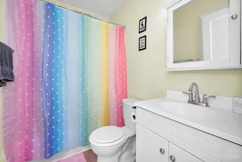 Bath - 8620 Pine Rd, Cincinnati, OH 45242 photo 1 of 3