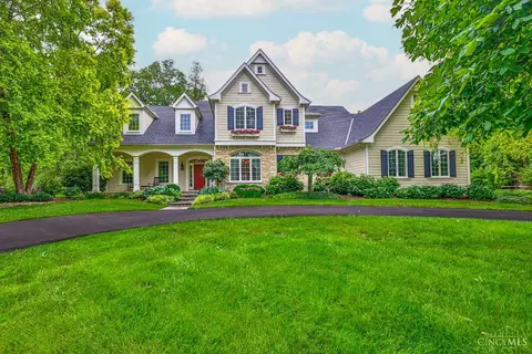 8060 Chinquapin Ln, Cincinnati, OH 45243