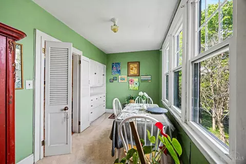 Dining - 3518 Cornell Pl, Cincinnati, OH 45220 photo 5 of 5