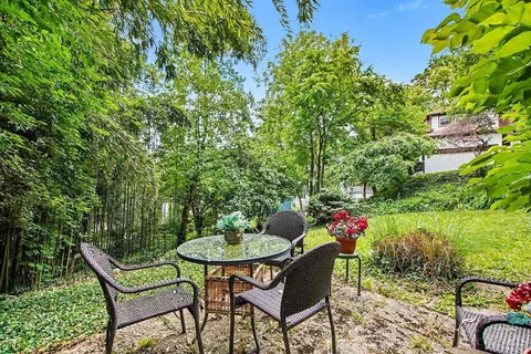 Exterior - 3518 Cornell Pl, Cincinnati, OH 45220 photo 6 of 14