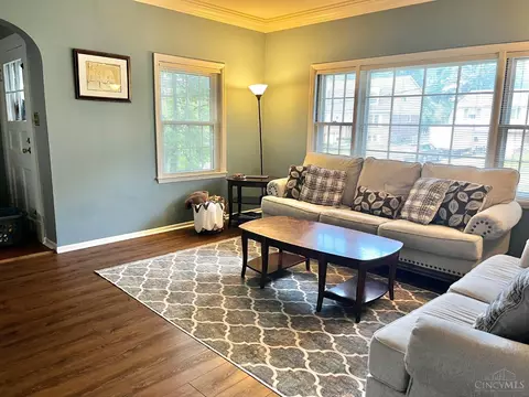 Living - 5449 Sidney Rd, Cincinnati, OH 45238 photo 2 of 2