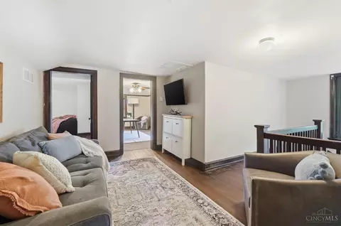 Entry Way - 133 D St, Hamilton, OH 45013 photo 11 of 14